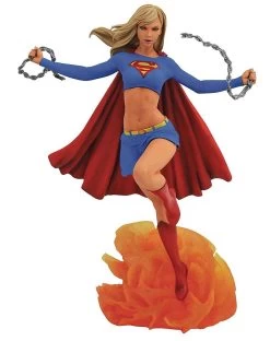 Diamond Select DC Gallery - Supergirl Comic Statue