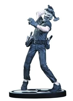 Batman Black/White Joker Statue By Greg Capullo