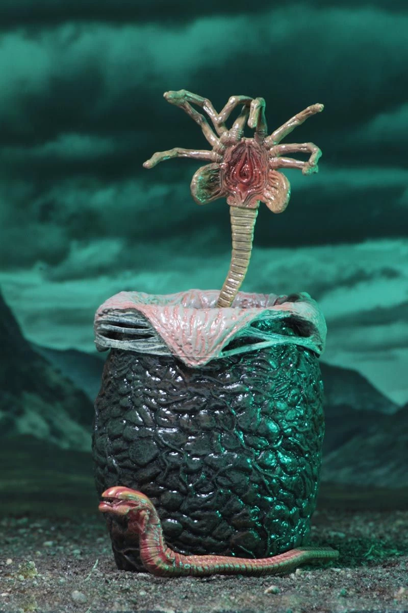 NECA Aliens (1986) - Brown Ultimate Alien Warrior Actionfigur – Bild 4