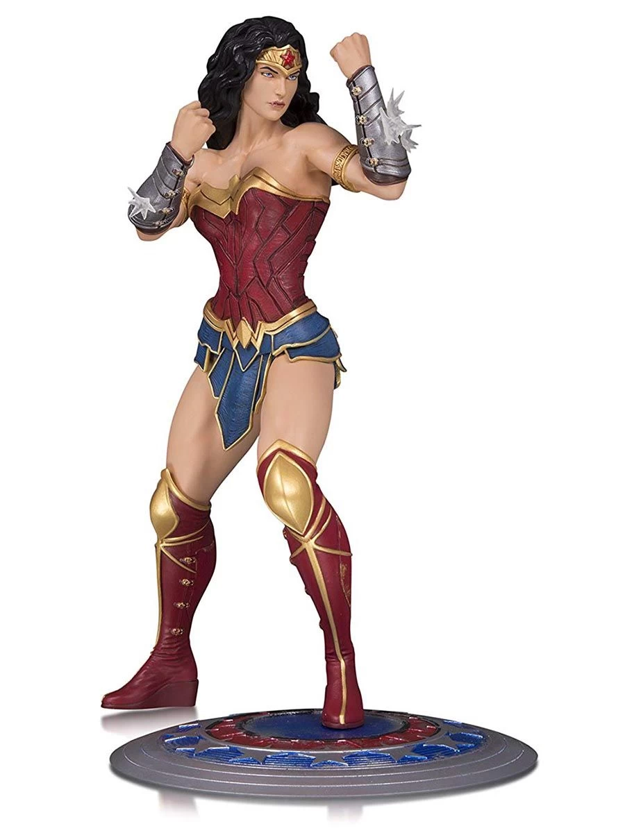 DC Core - Wonder Woman Statue