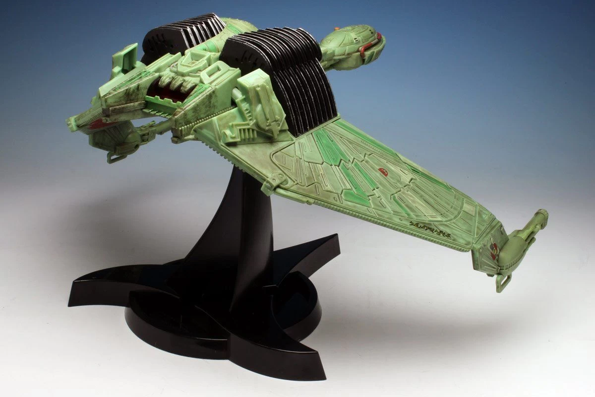 Diamond Select Star Trek Klingon Bird-of-Prey Raumschiff – Bild 3