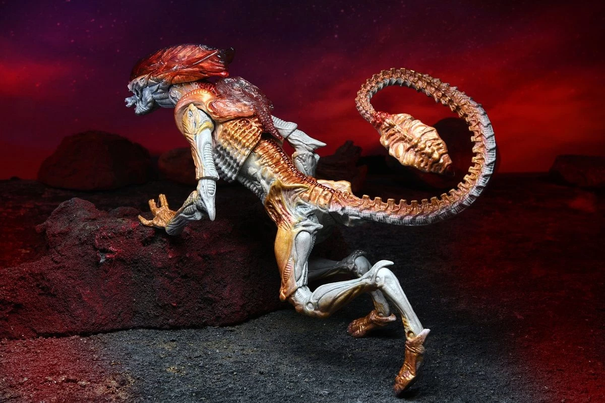 NECA Kenner Tribute Panther Alien - Action Figur – Bild 4